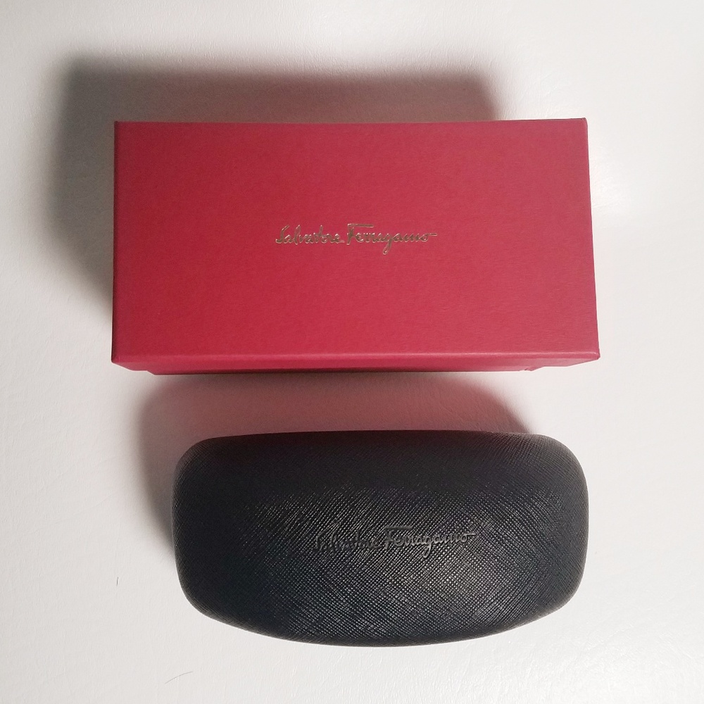 Salvatore Ferragamo Sunglasses - Picture 7 of 8